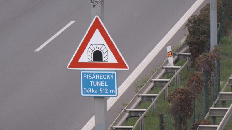 Dopravní peklo v Brně: Hodinové kolony, kolaps objízdných tras a vzteklí řidiči