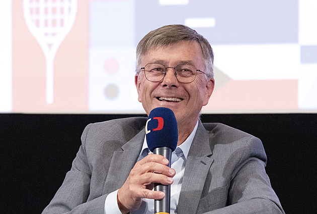 ČT nadále počítá s přestavbou budovy zpravodajství, řekl Chudárek